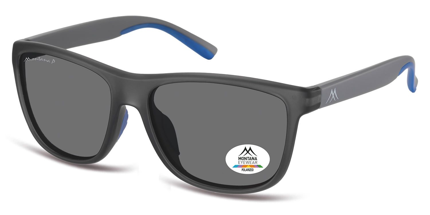 Graue Sonnenbrille mit rechteckigen Gläsern. Blaue Akzente an den Bügelenden. Montana Eyewear Logo am Bügel und Glas. Polarisiert.