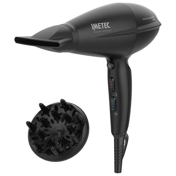 Asciugacapelli Imetec Salon Expert P11 nero da 2100 W. Include un diffusore. Il marchio e il modello sono ben visibili sull'asciugacapelli.