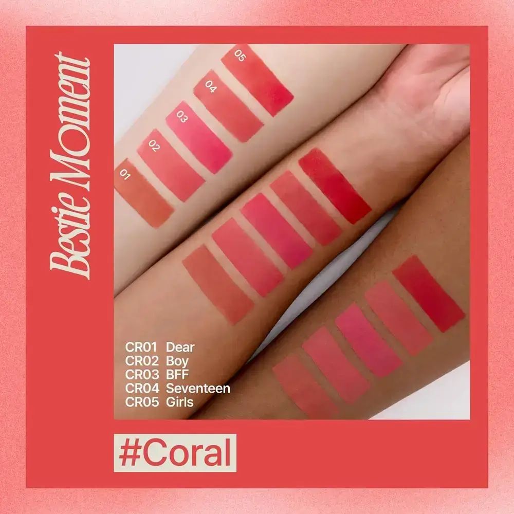 Arme mit Farbmustern. Text: CR01 Dear, CR02 Boy, CR03 BFF, CR04 Seventeen, CR05 Girls. Hashtag: #Coral.