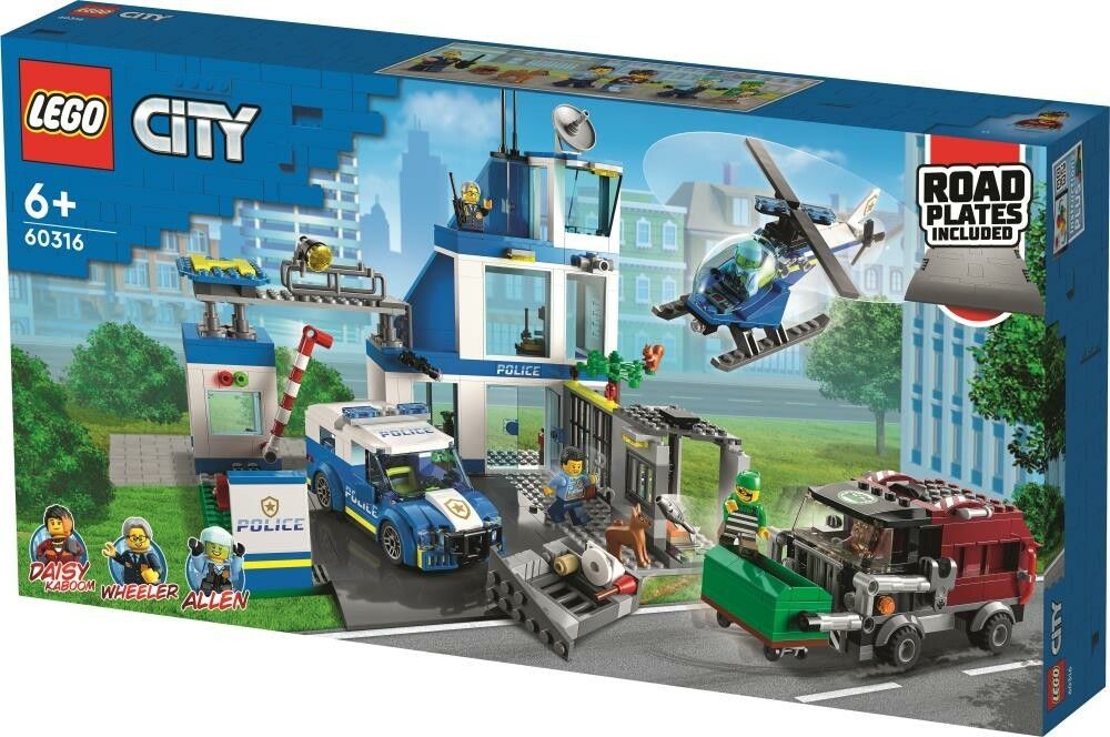 LEGO City Police 60316. La confezione mostra il set, che include una stazione di polizia blu, un elicottero, un'auto della polizia e un camion della spazzatura. Sono incluse anche delle figurine. Il set è destinato a bambini dai 6 anni in su.