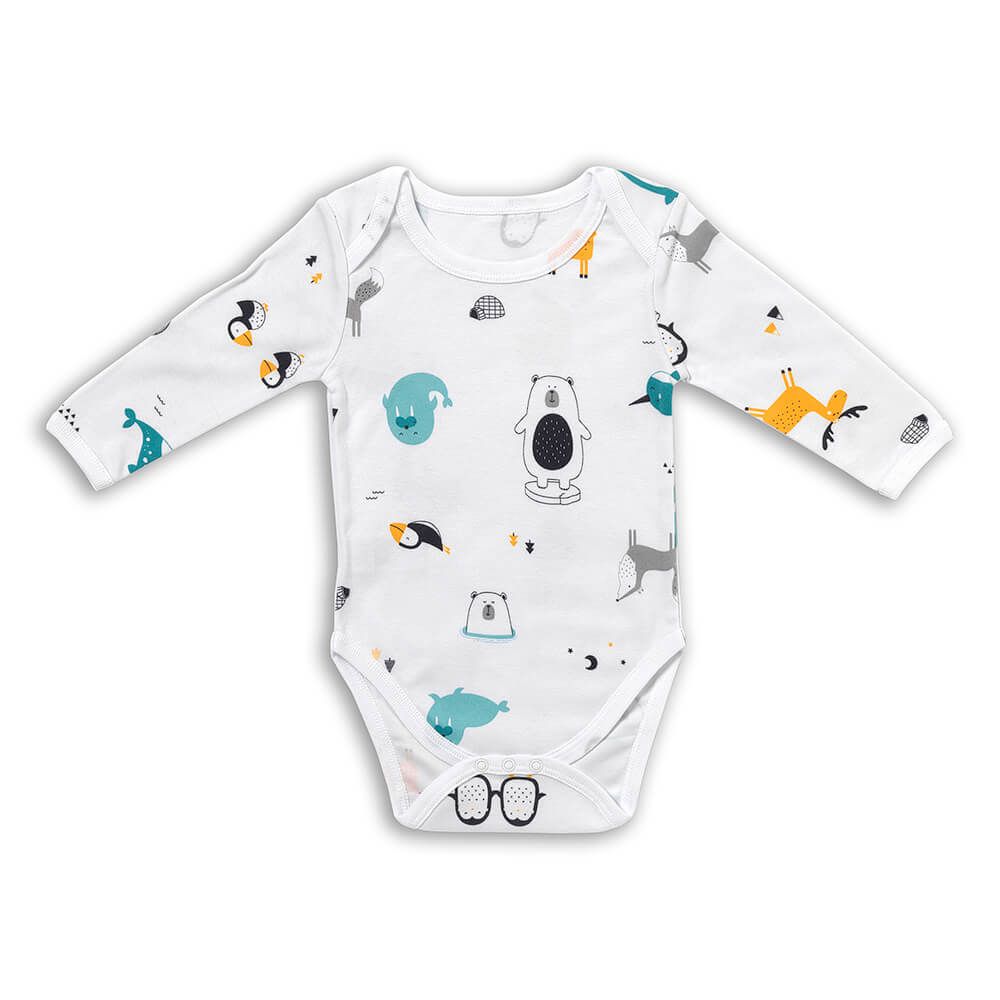 Weißer Baby-Body mit langen Ärmeln. Muster: Polarfreunde. 100% Bio-Baumwolle.