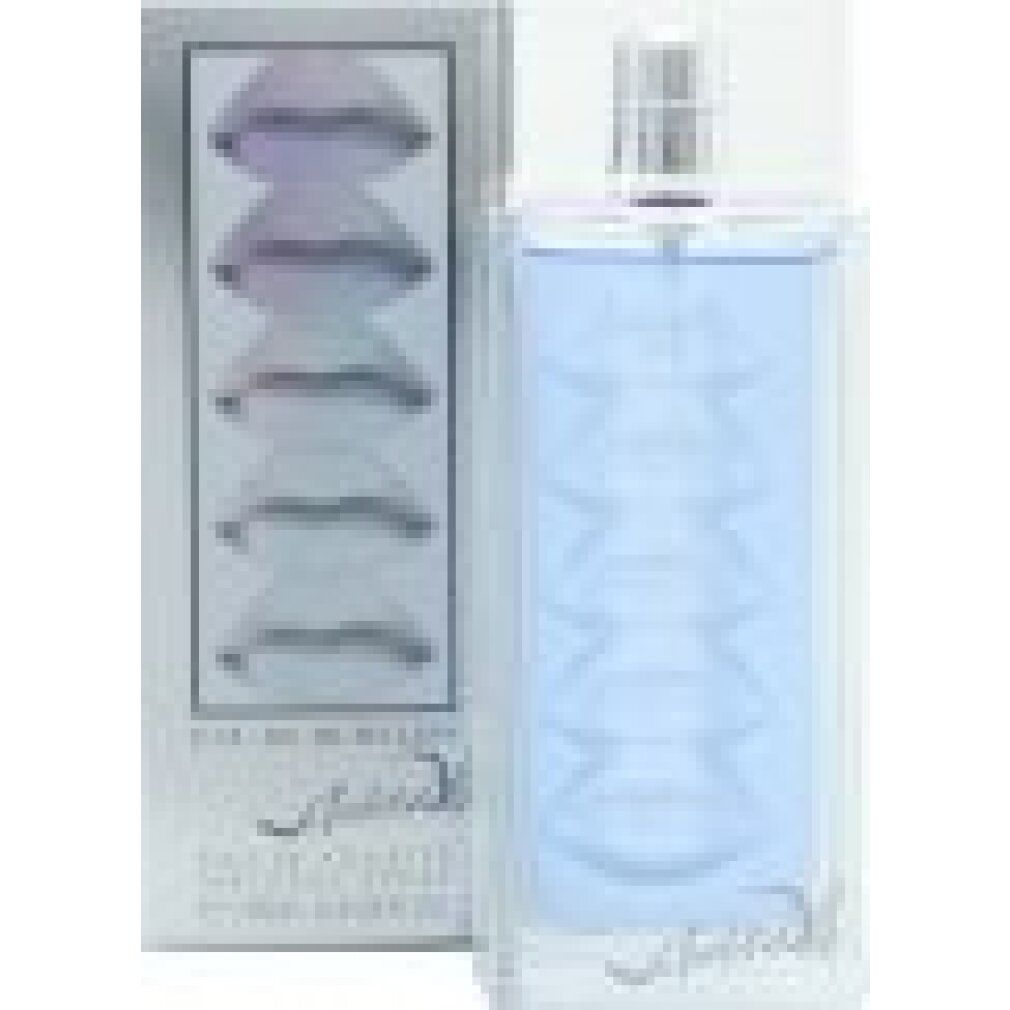 Eau de Rubylips Flakon und Verpackung. Flakon mit Lippen-Design. Verpackung mit Lippen-Motiv und Logo. Silberner Verschluss.