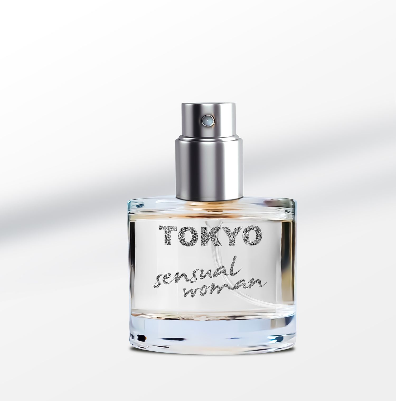 Parfumflasche. Aufschrift: TOKYO, sensual woman. Transparente Flasche mit Zerstäuber.
