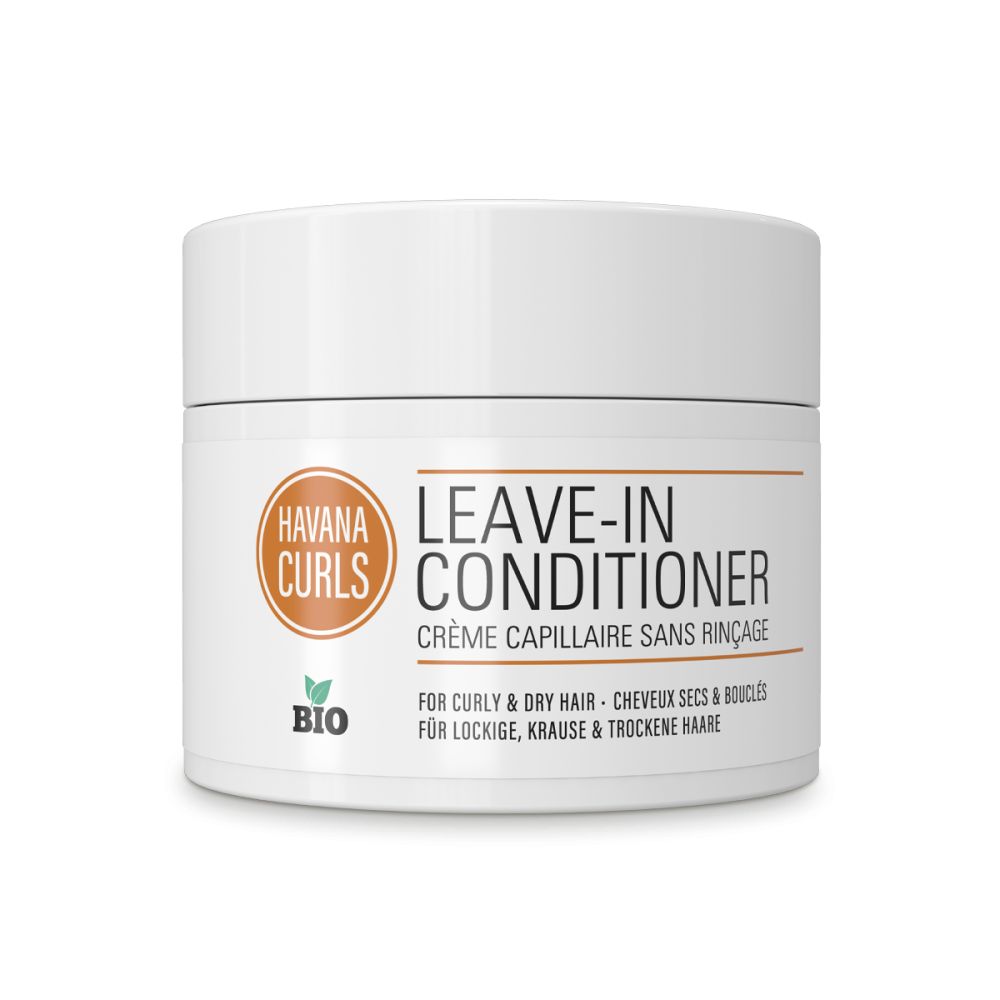 Weißer Tiegel mit Aufschrift HAVANA CURLS und LEAVE-IN CONDITIONER. Text für lockiges und trockenes Haar. Bio-Siegel.