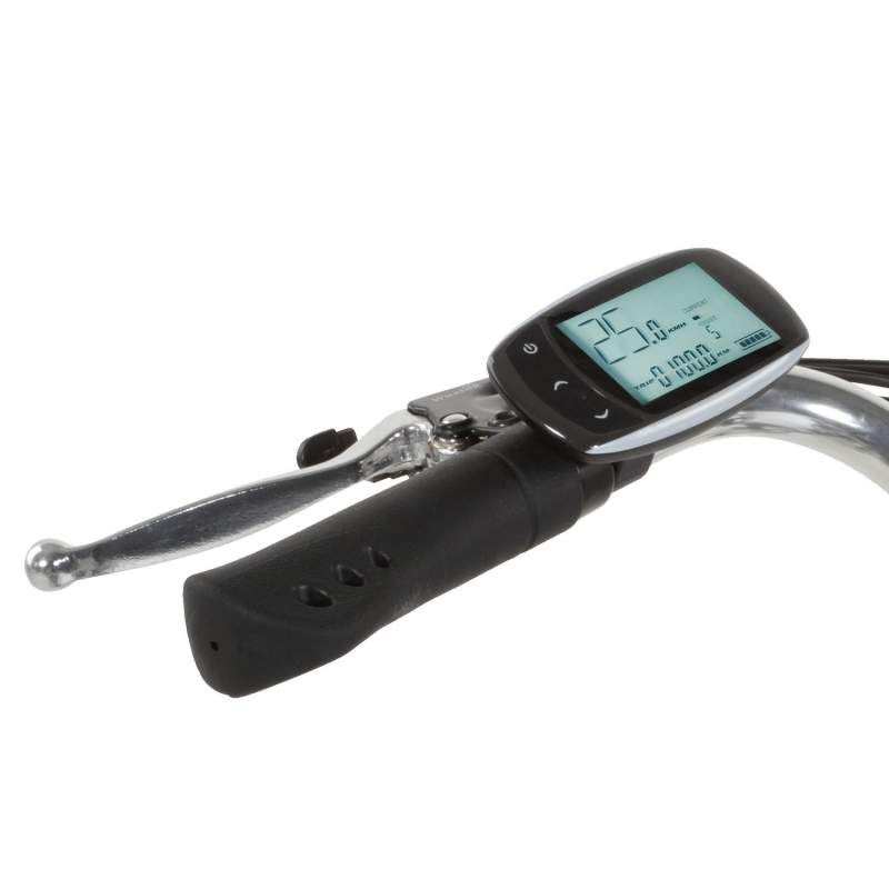 Nahaufnahme des Lenkers des Elektro-Dreirads »Mobil«. Digitales Display, schwarzer Griff, Bedienelemente, silberner Lenker.
