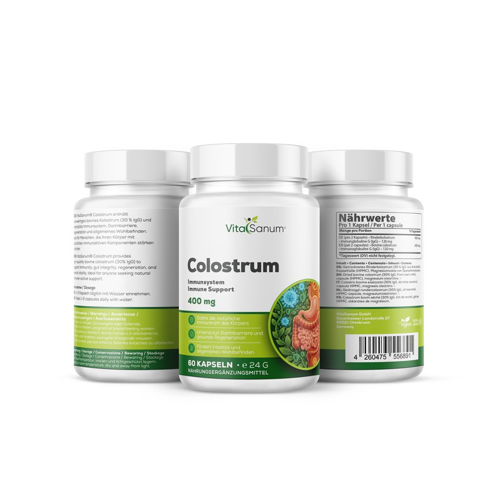 Drei VitaSanum Colostrum Behälter, einer vorne mit 60 Kapseln, 400 mg. Zeigt Darm und Immunsystem.