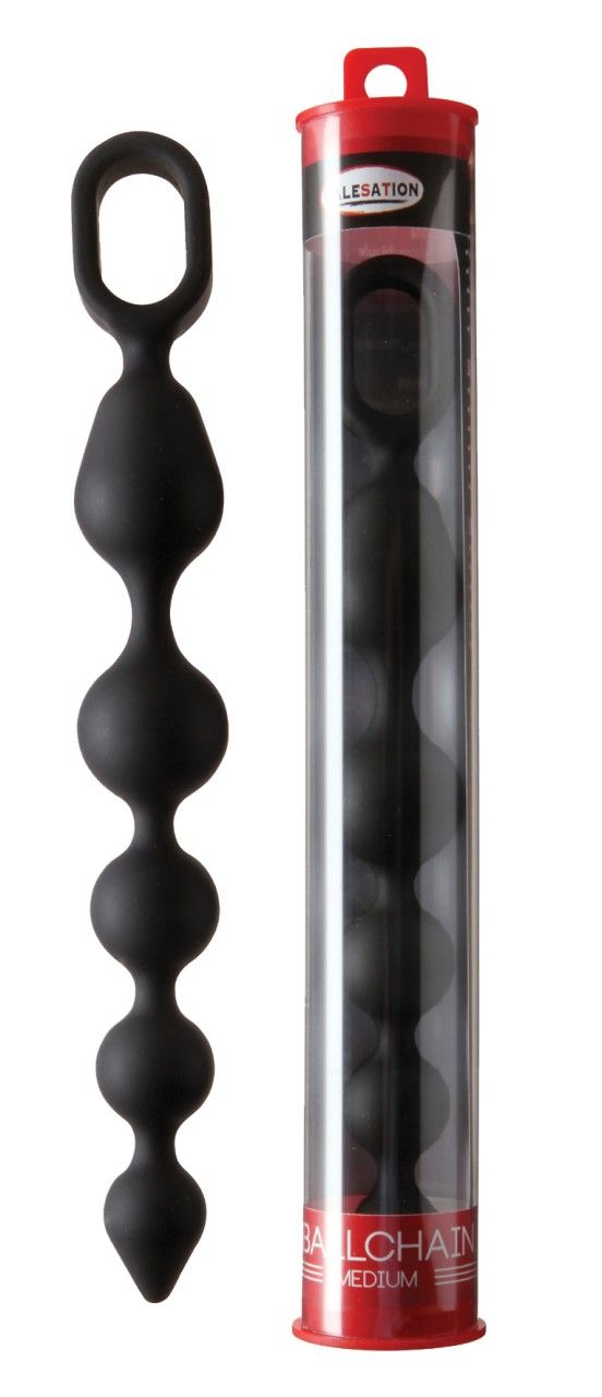 Schwarze MALESATION Ballchain. In transparenter Verpackung. Besteht aus mehreren Kugeln mit einem Griff.