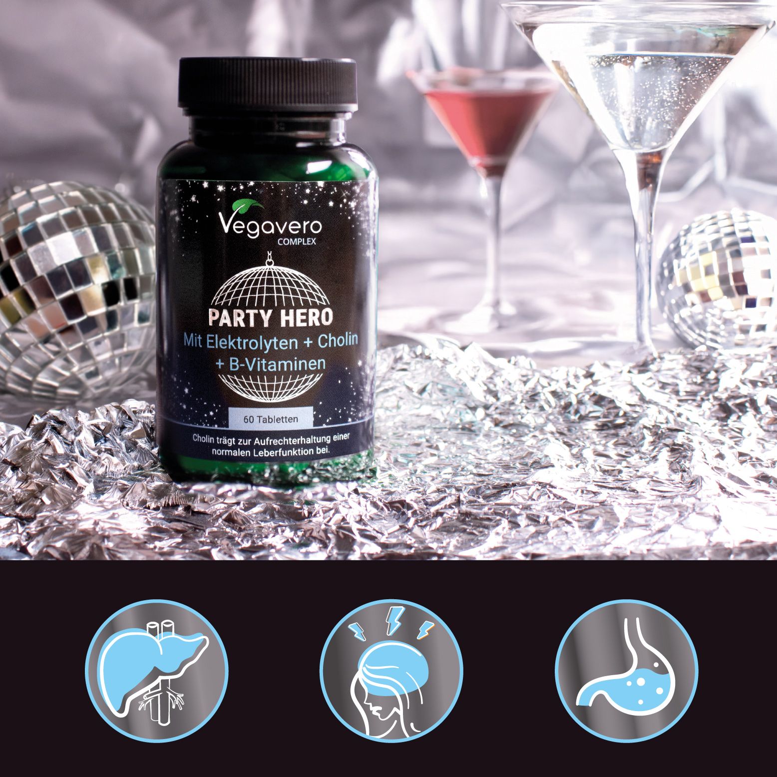 Grüne Tablettenflasche mit schwarzem Deckel. Aufschrift: Vegavaro, Party Hero, Elektrolyten, Cholin, B-Vitamine. 60 Tabletten. Cocktailgläser.