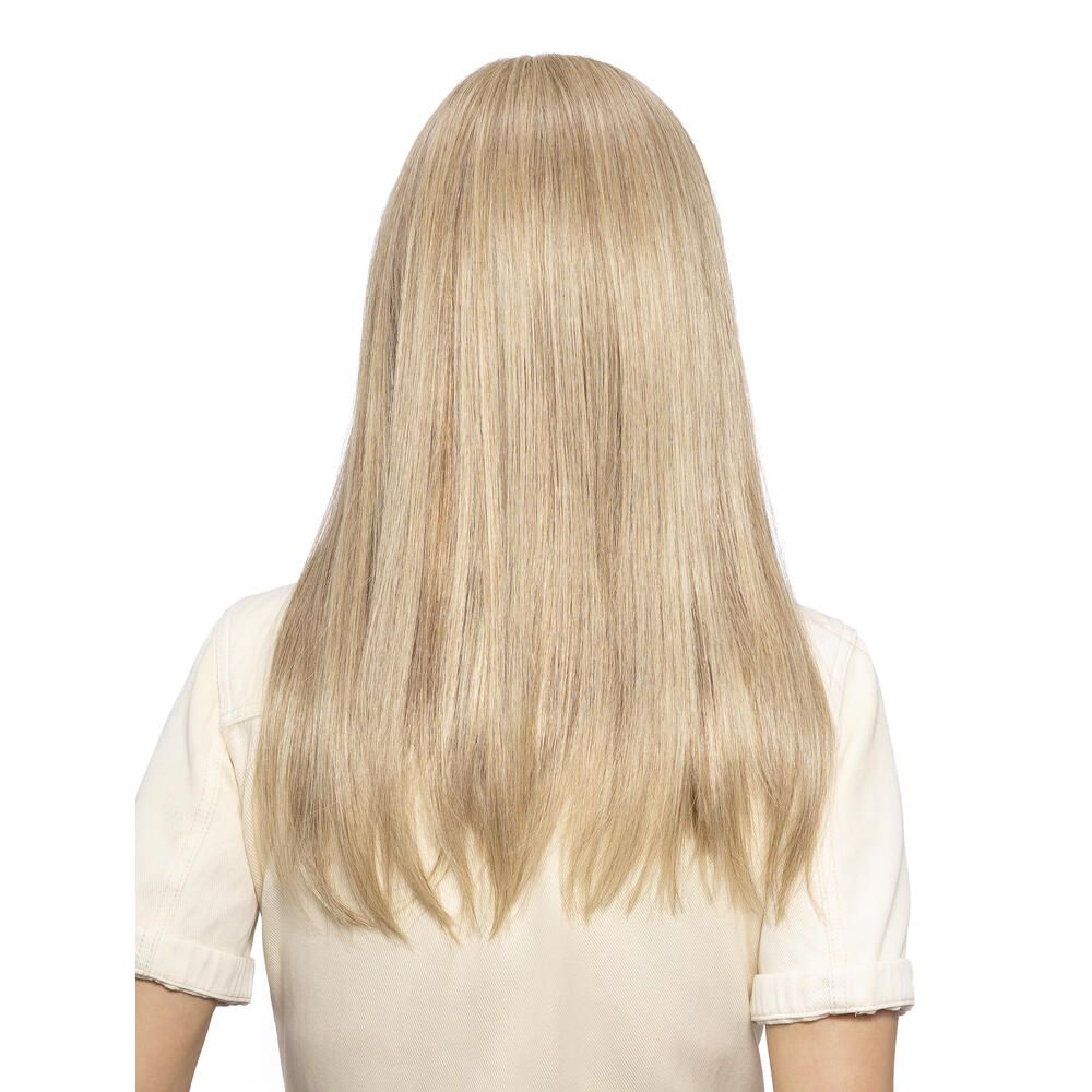Haarteil Rose von trendhair. Blondes, langes Haar. Rückansicht einer Frau mit dem Haarteil. Sie trägt ein helles Hemd.