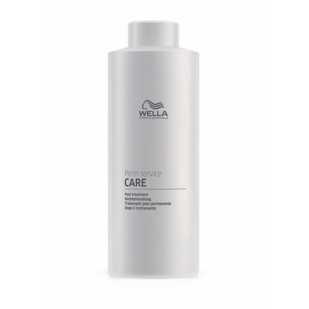 Weiße Flasche mit Wella-Logo und Schriftzug 'Perm service CARE'. Text darunter: Post treatment, Nachbehandlung, Traitement post-permanente, Dopo il trattamento.
