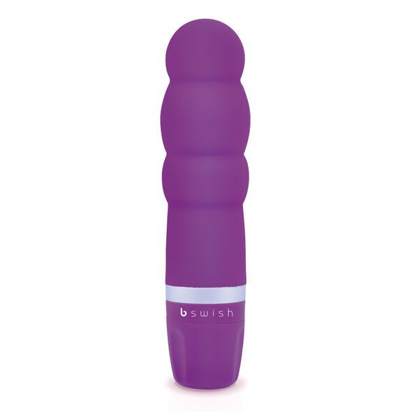 Lila Vibrator mit geschwungener Form. Silberne Linie und Schriftzug "b swish".