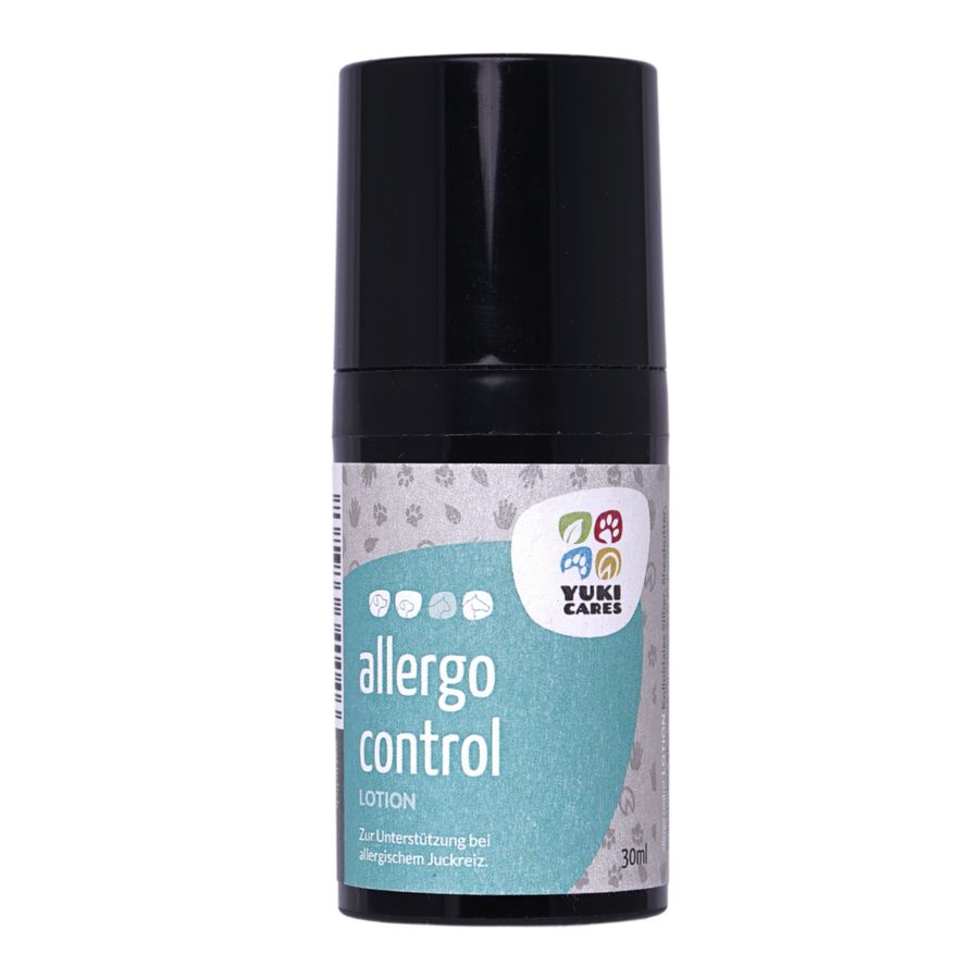 Lotion-Flasche mit schwarzem Deckel. Aufschrift "allergo control" und "Yuki Cares".