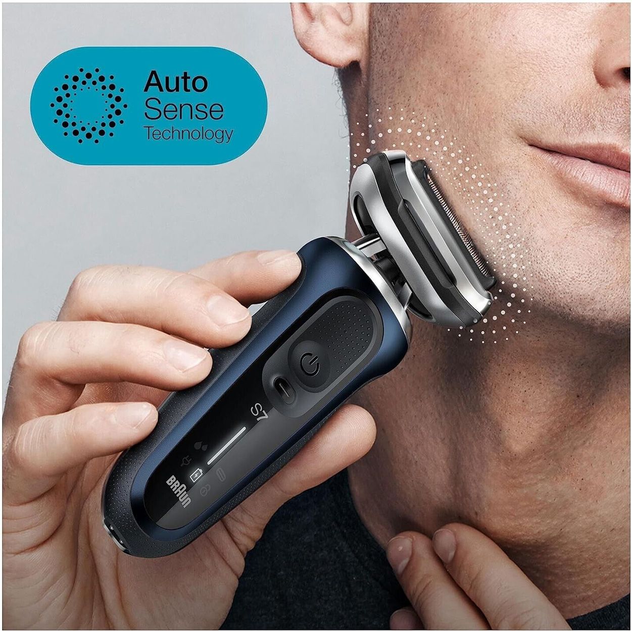 Braun Series 7 Rasierer in Anwendung. Der Rasierer wird an der Gesichtshaut verwendet.
