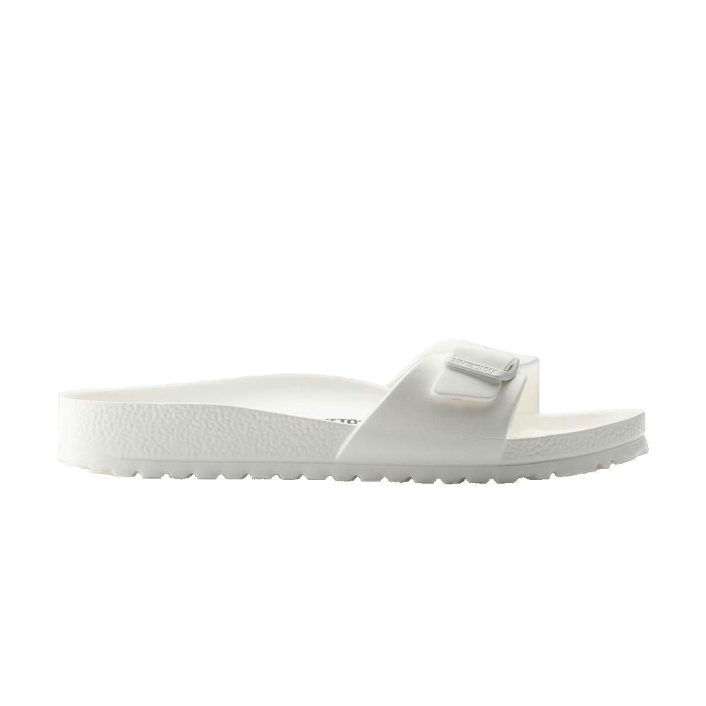 Sandalo bianco con fibbia. Vista laterale. Suola scolpita. Birkenstock.