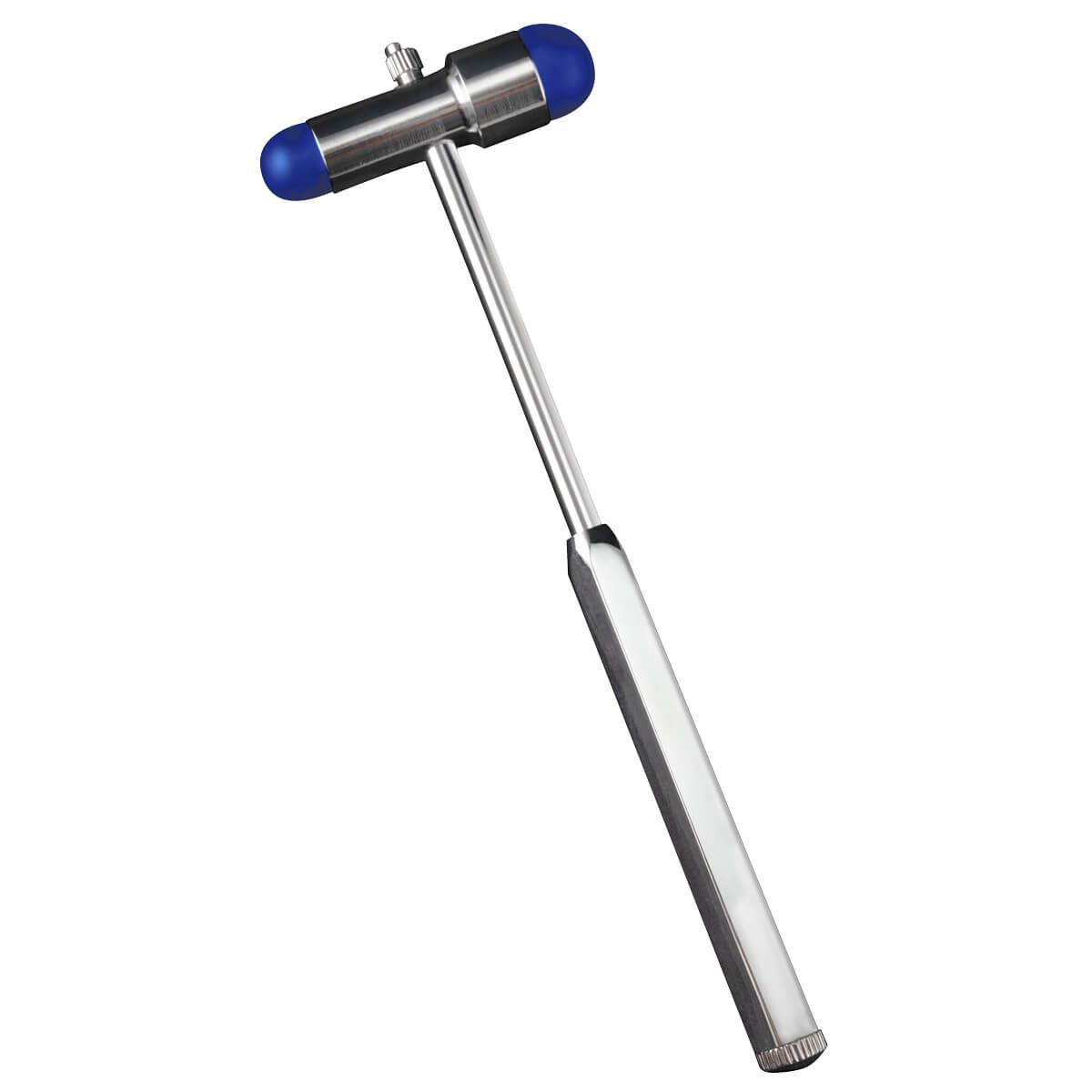 Metall-Reflexhammer mit blauem Gummi-Schlagkopf. Langer, schlanker Griff. Geriffelter Griffabschluss.