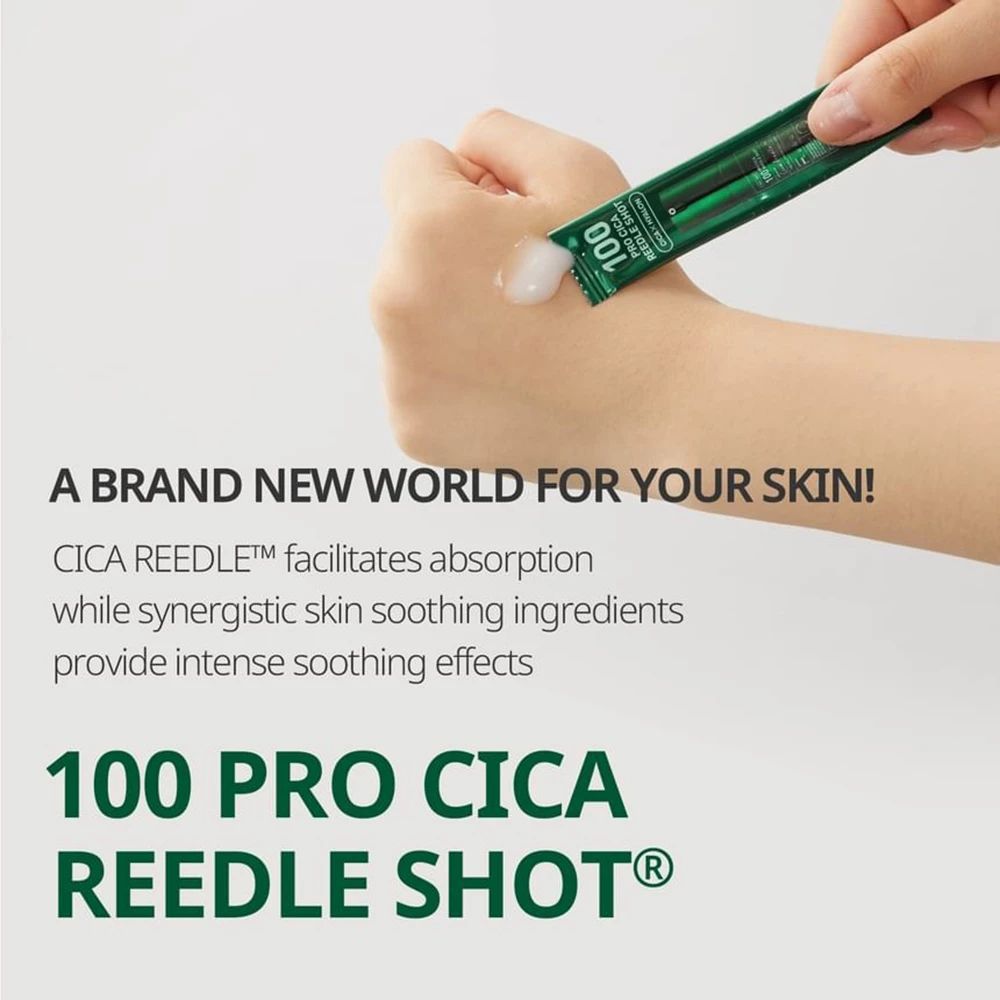 Grüner Stick mit Hautpflegeprodukt, das auf eine Hand aufgetragen wird. Enthält '100 PRO CICA REEDLE SHOT'.