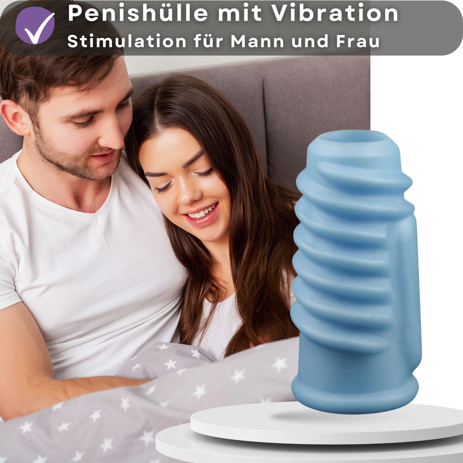Penishülle mit Vibration, blau. Auf einem weißen Podest. Text: Penishülle mit Vibration, Stimulation für Mann und Frau.