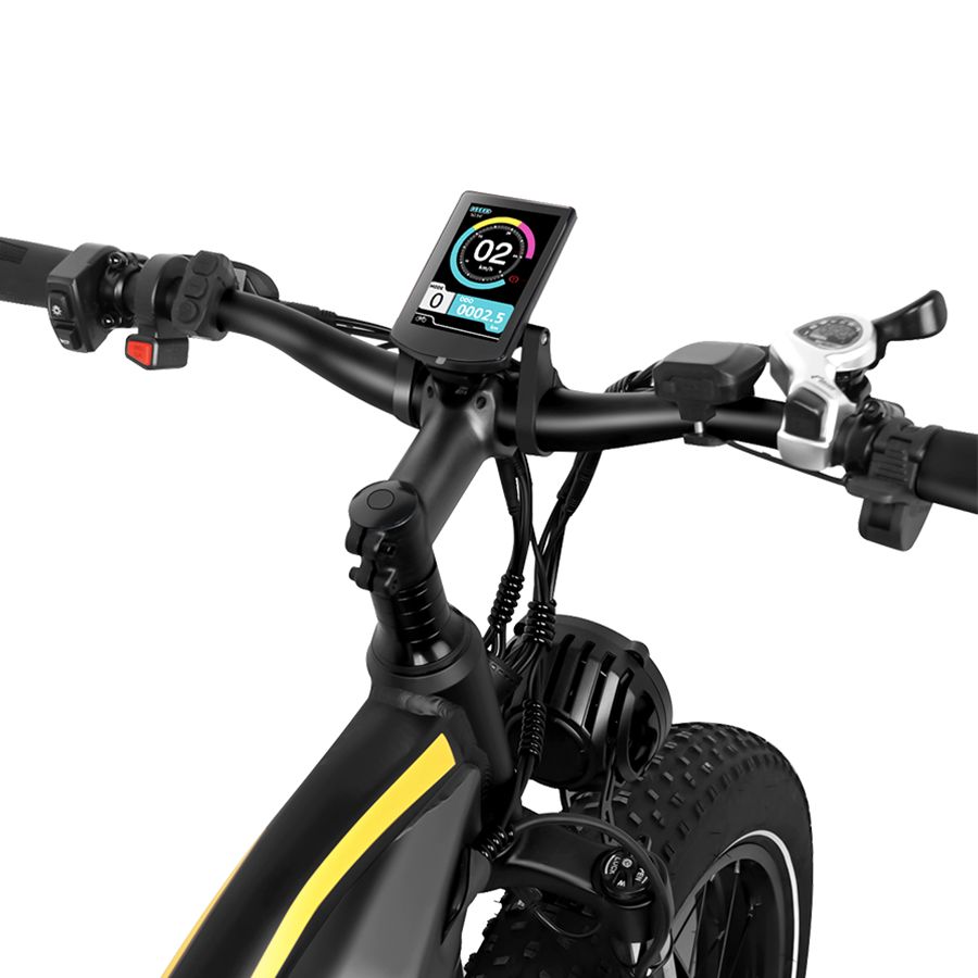 Lenker eines E-Mountainbikes. Digitales Display, Bedienelemente, Scheinwerfer.