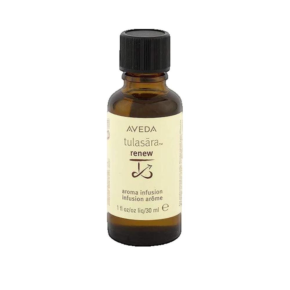 Braune Glasflasche mit schwarzem Deckel. Aufschrift: AVEDA tulasāra renew. Aroma-Infusion. 1 fl oz/30 ml.