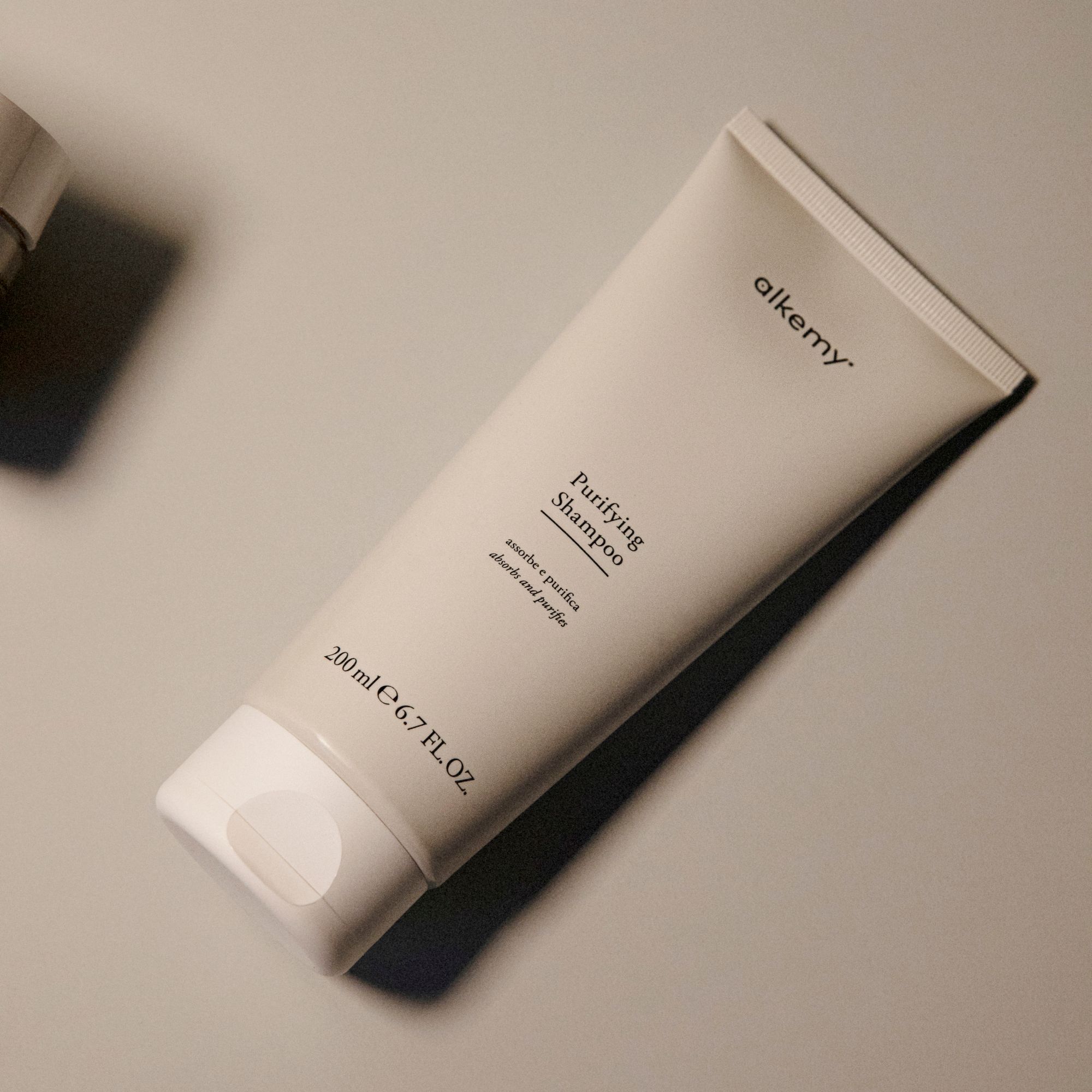 Alkemy Reinigendes und talgregulierendes Shampoo für fettiges Haar und Schuppen