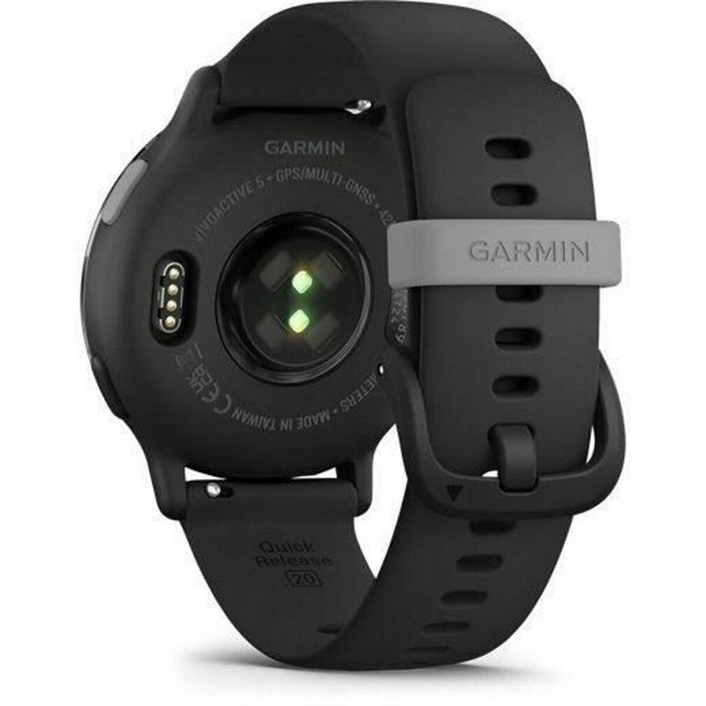 Schwarze Smartwatch-Rückseite. Herzfrequenzsensor, GPS-Modul, Herstellerangaben. Grauer Bandhalter mit Garmin-Logo. Schwarzes Armband.