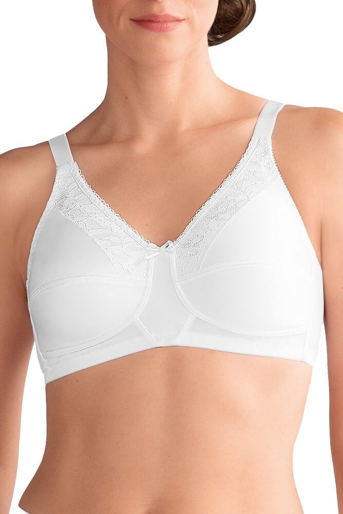Weißer BH mit Spitze am Ausschnitt. Verstellbare Träger, Bügel-BH-Form. Angedeutete Schleife zwischen den Cups.