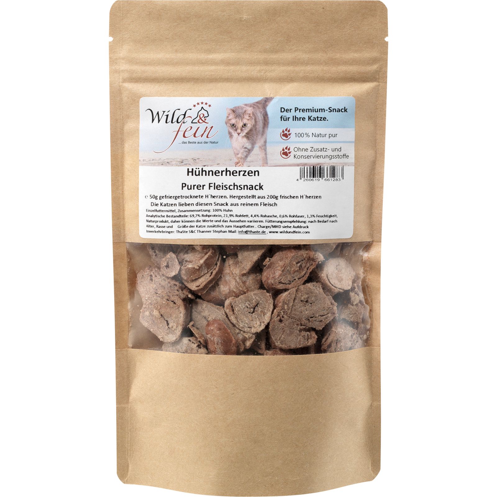 Beutel mit getrockneten Hühnerherzen für Katzen. Sichtbares Produkt durch transparentes Fenster. Aufdruck: Wild & Fein, Hühnerherzen, Purer Fleischsnack.