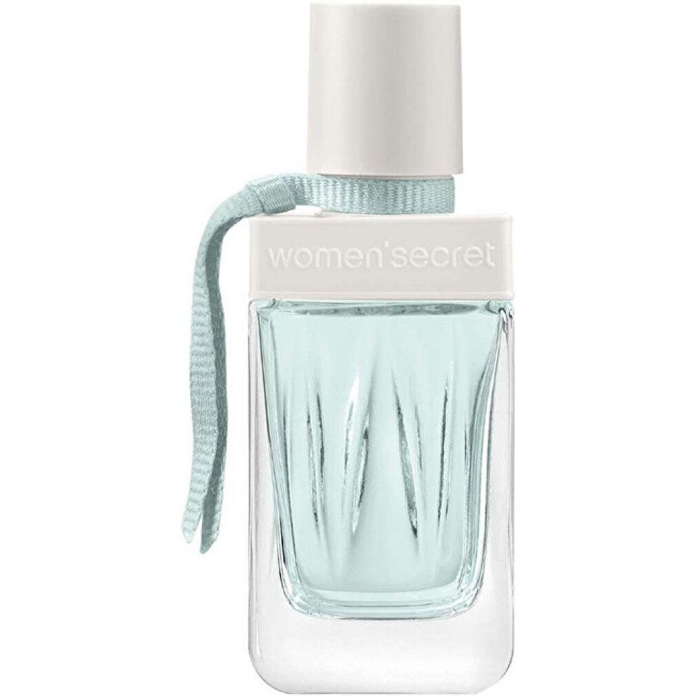 Women's Secret Eau de Parfum Flakon mit weißem Verschluss und hellblauem Band.