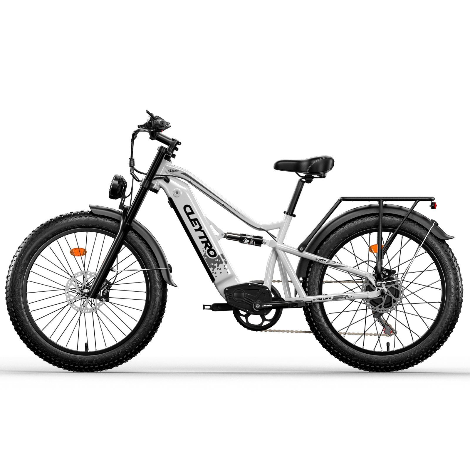 E-Mountainbike, weiß, mit Gepäckträger. Schwarze Reifen und Details. Marke Cleytro. Große Reifen, Federung.