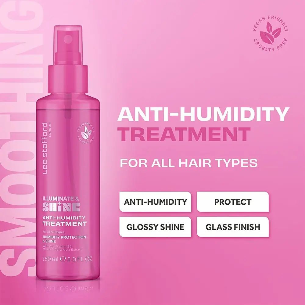 Rosa Haarspray-Flasche mit Sprühkopf. Text: Anti-Humidity Treatment, für alle Haartypen. Glossy Shine, Glass Finish. Vegan-Siegel.