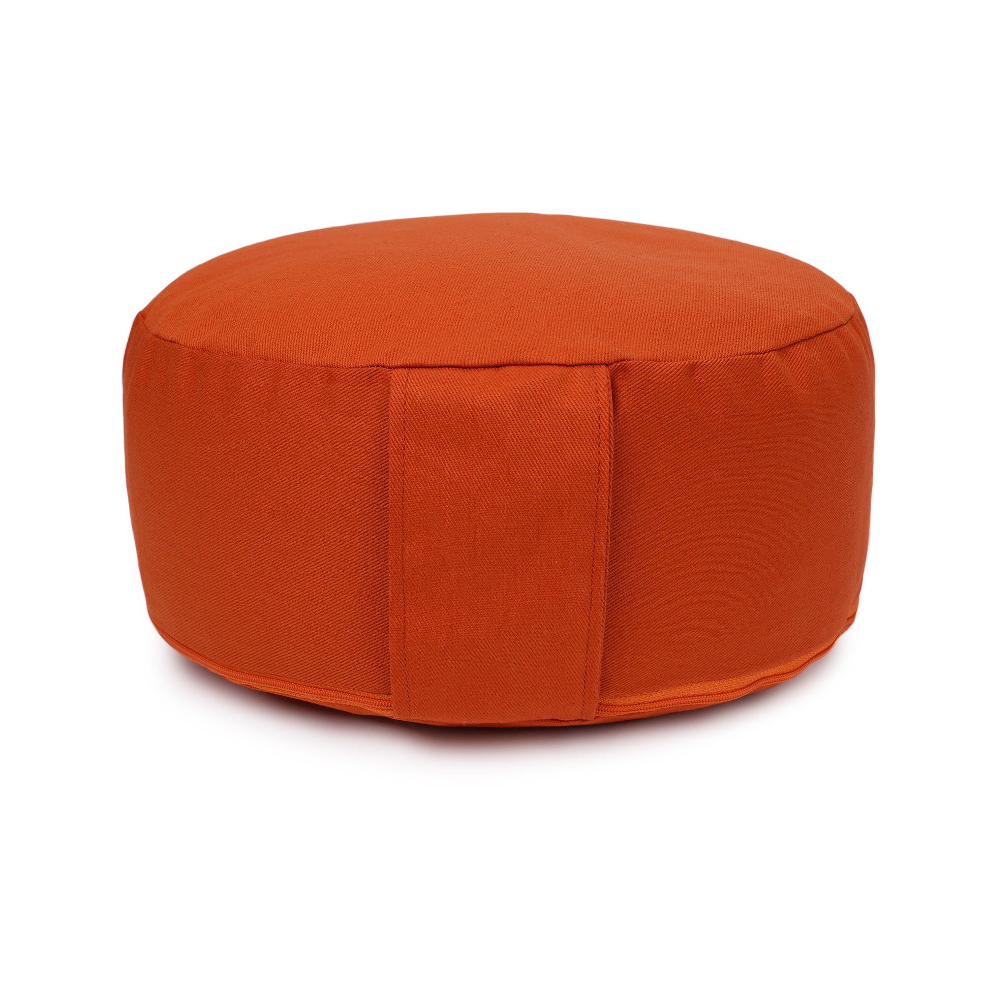 Rundes Yogakissen in Terra-Farbe mit seitlicher Schlaufe und Reißverschluss.