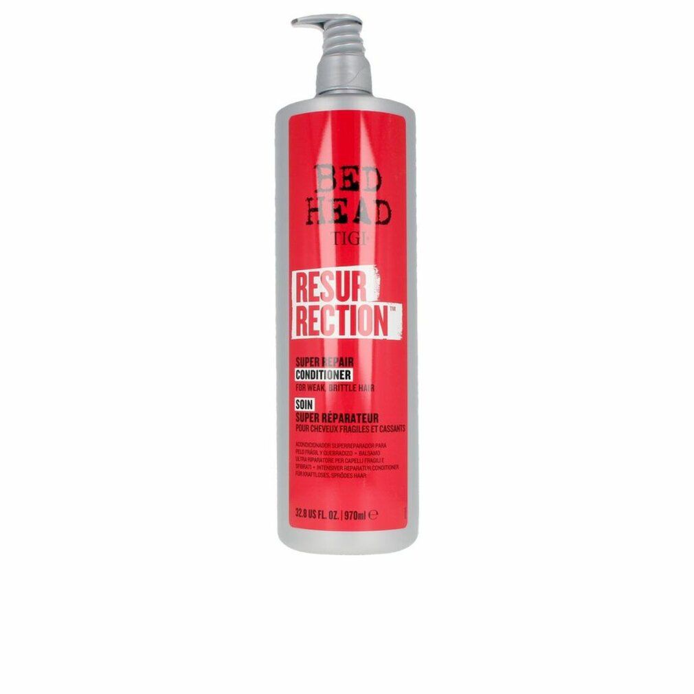 Graue Flasche mit rotem Etikett. Bed Head Tigi Resurrection Conditioner. Mit Pumpe. Text auf Englisch und Französisch.