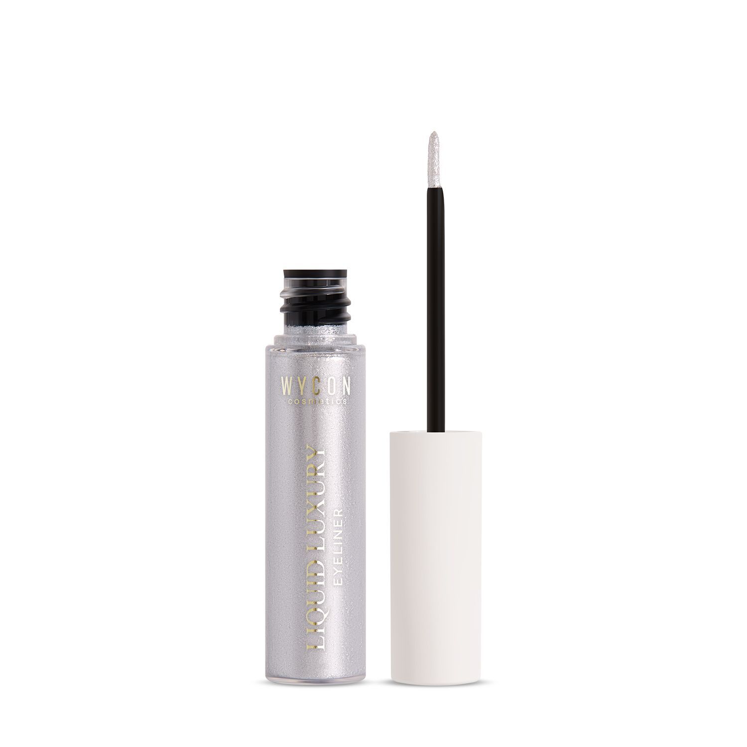 Eyeliner WYCON Cosmetics Liquid Luxury 01 argento. Un tubetto di eyeliner liquido argentato con tappo nero e applicatore bianco. Il nome del prodotto e il marchio sono stampati sul tubetto.
