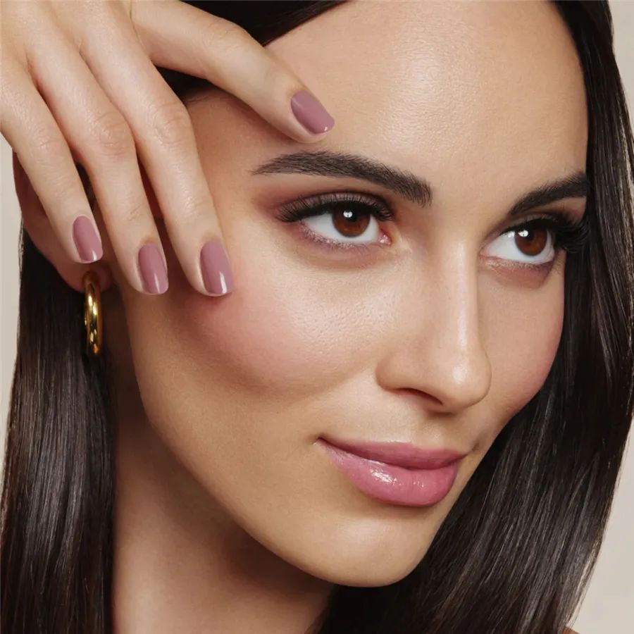 LONDONTOWN lakur Crowning Crumpet Nagellack