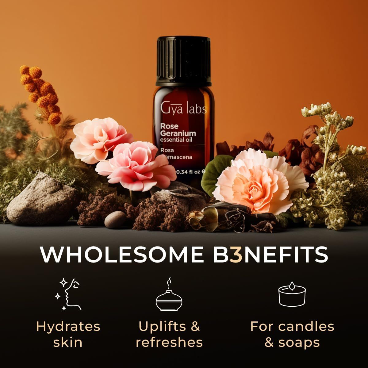 Braune Flasche mit Etikett, umgeben von Blumen. Text: Gya Labs, Rose Geranium essential oil. Vorteile: Hydratisiert Haut, erfrischt, für Kerzen.