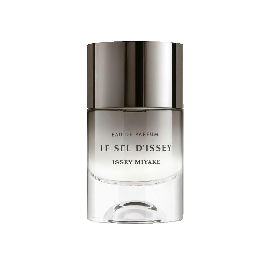 Glasflakon mit silbernem Deckel. Aufschrift: Eau de Parfum, Le Sel d'Issey, Issey Miyake.