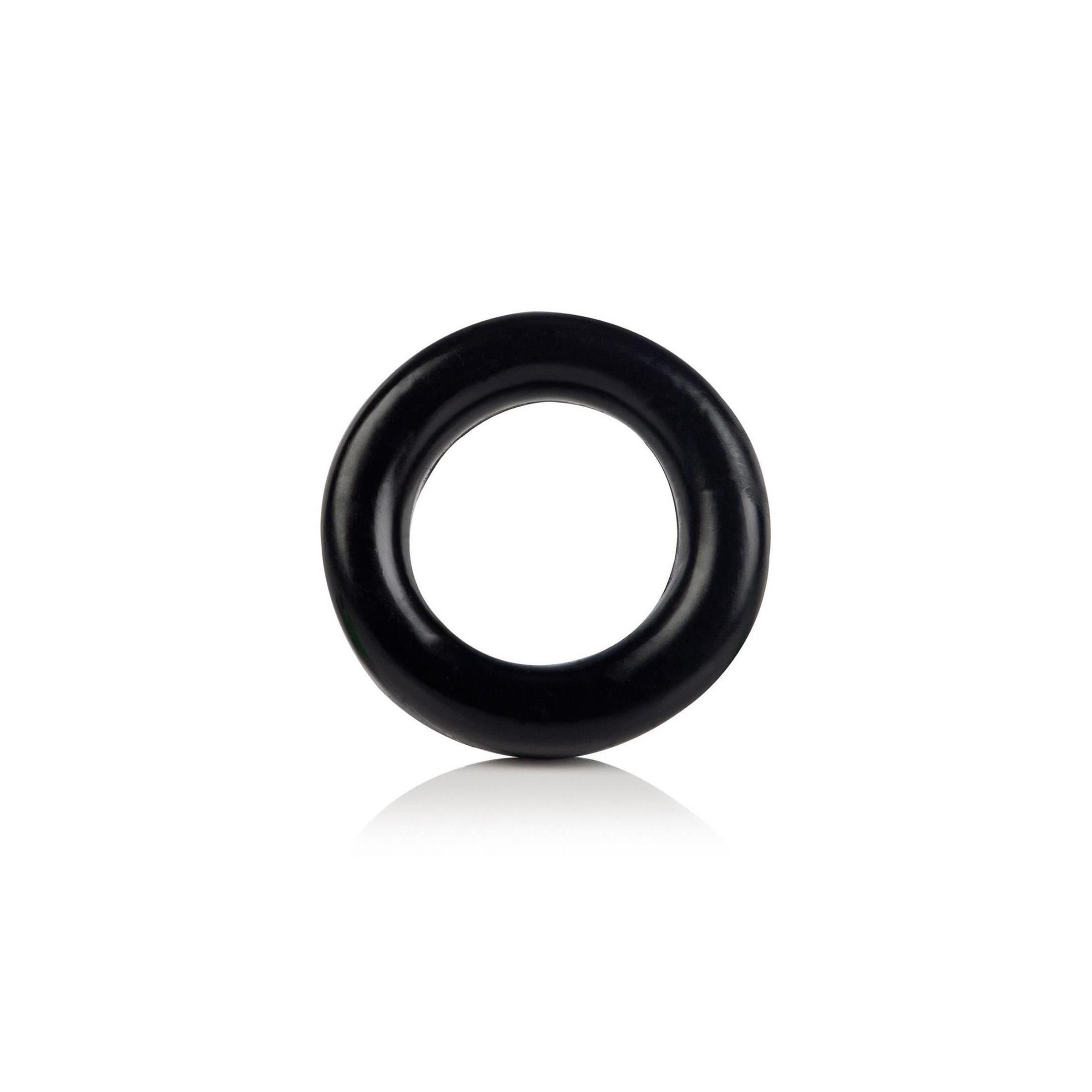 Schwarzer Ring. Runde Form, glatte Oberfläche. Auf weißem Hintergrund.