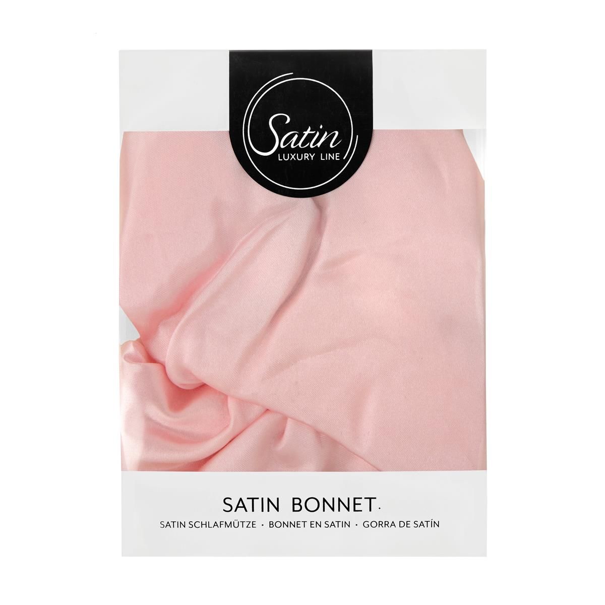 Een roze satijnen haarband in een verpakking. De verpakking toont de naam "Satin" en "Satin Bonnet". De haarband is gemaakt van glanzende stof.