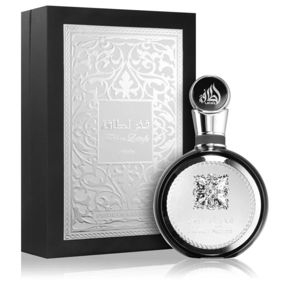 Schwarzer Flakon mit silberfarbenem Deckel und Verzierung. Rechteckige Schachtel mit silberfarbenem Muster und Text.