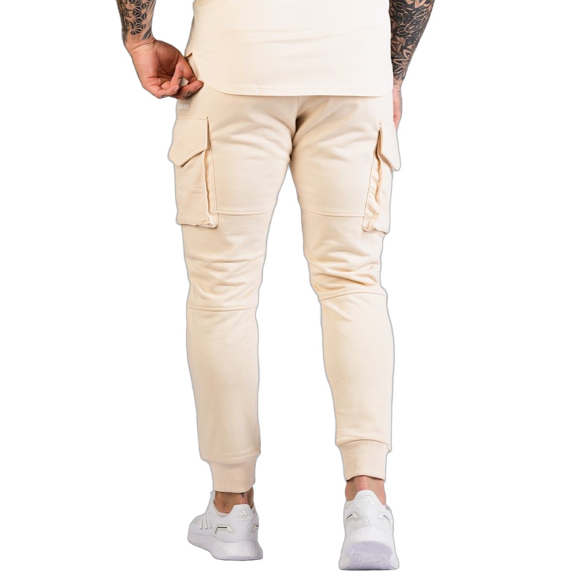 GymBeam Jogginghose Herren Slim lang mit Kordelzug und Seitentaschen in Sand