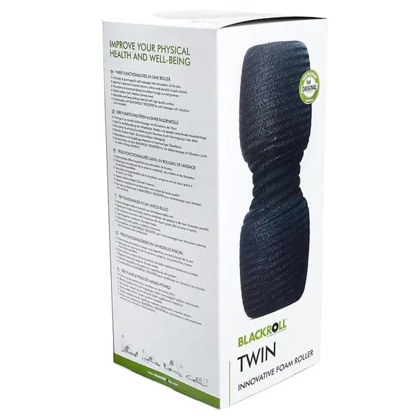 Verpackung der BLACKROLL® TWIN Faszienrolle. Weißer Karton mit Produktabbildung und Text. Aufdrucke in mehreren Sprachen. Logo und Produktname.