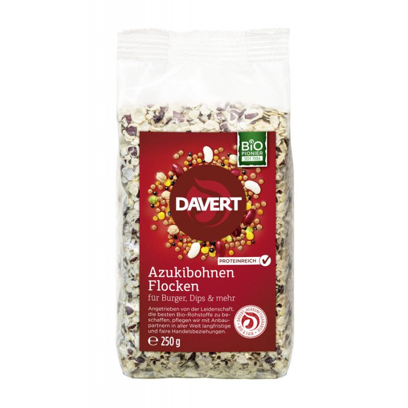 Transparente Verpackung mit Davert Azukibohnen Flocken. Roter Aufdruck mit Produktbezeichnung und Bio-Siegel. Proteinreich.