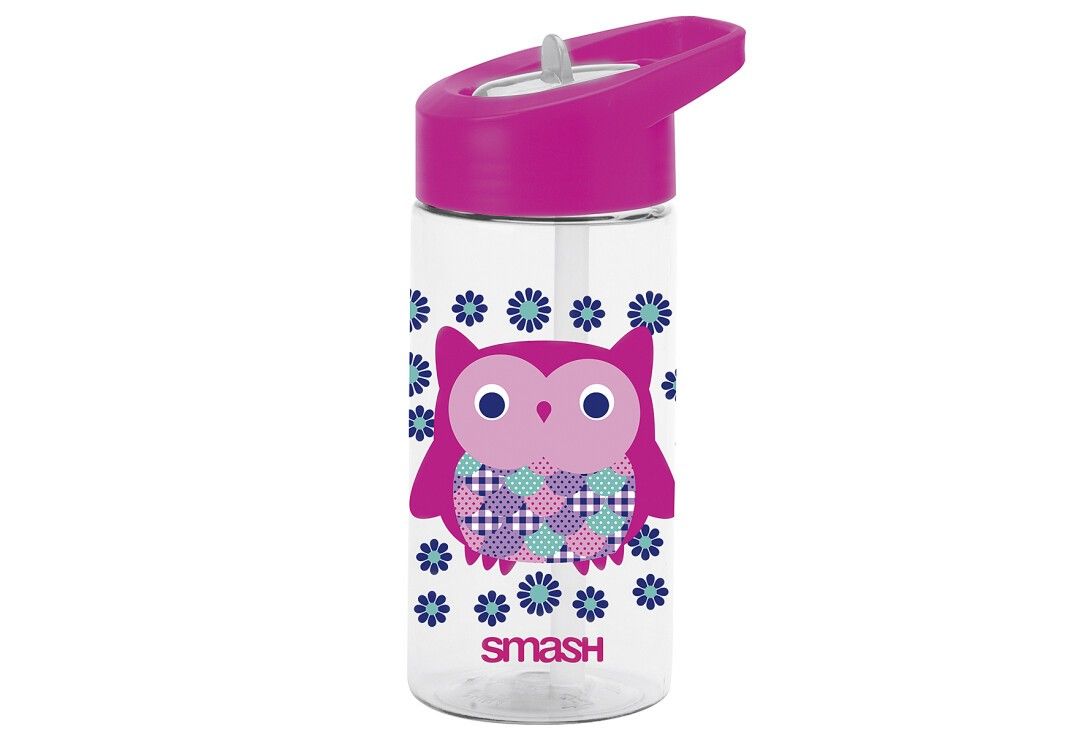 Trinkflasche mit pinkfarbenem Deckel und Strohhalm. Auf dem transparenten Behälter ist eine Eule abgebildet, darunter der Schriftzug "SMASH".