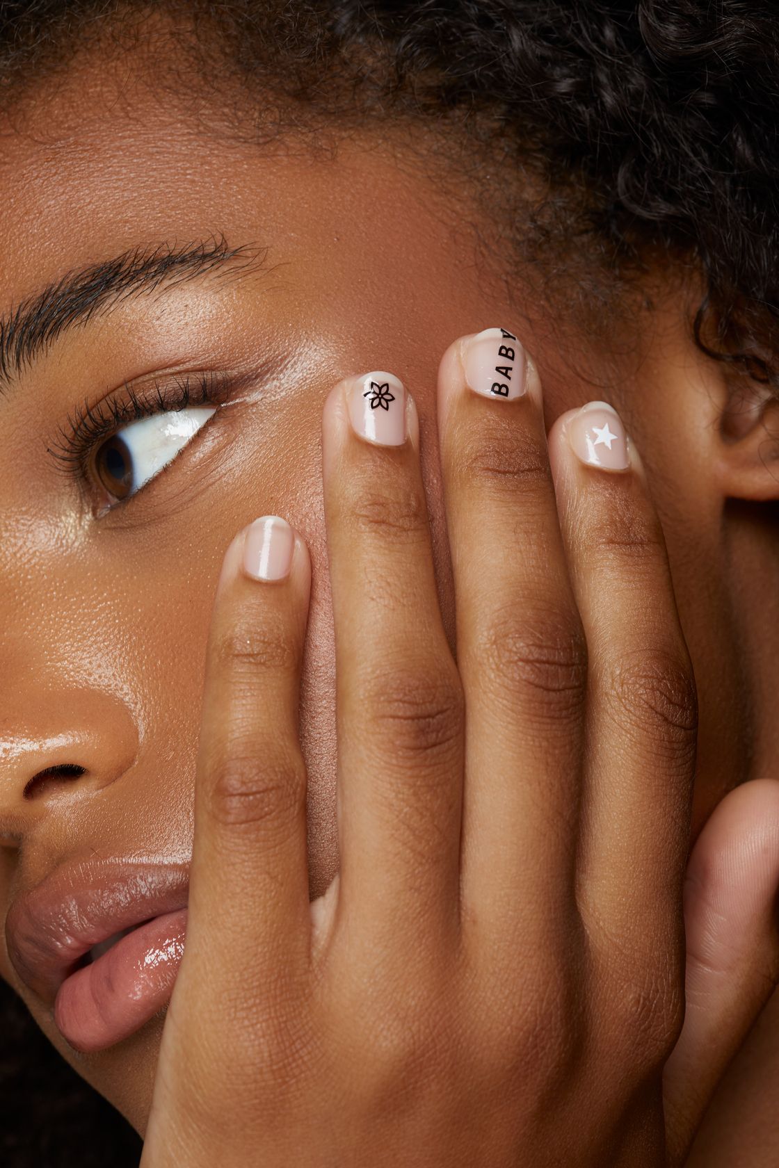 NAIL ART SCHWARZ-WEISS-PALOMA BEAUTIES