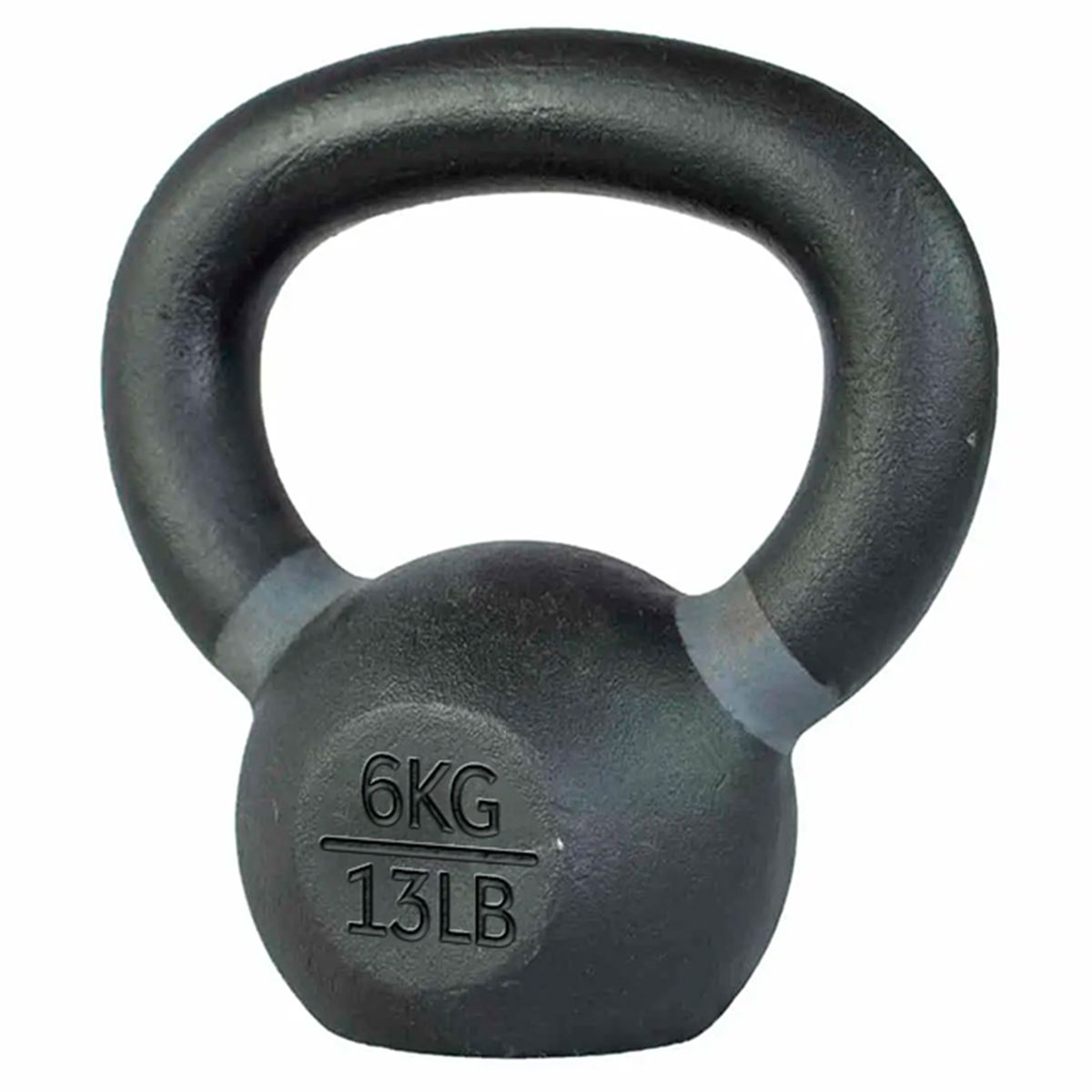 Schwarze Kettlebell aus Stahl. Gewicht: 6 kg / 13 lbs. Mit Griff.