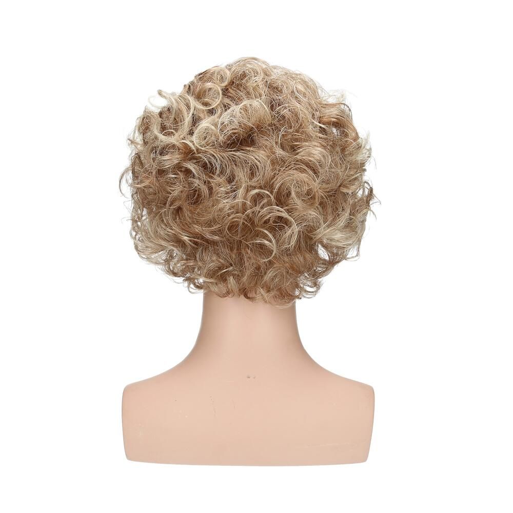 Perücke Maryna von Lofty, blond gelockt, auf einer Büste. Rückansicht.