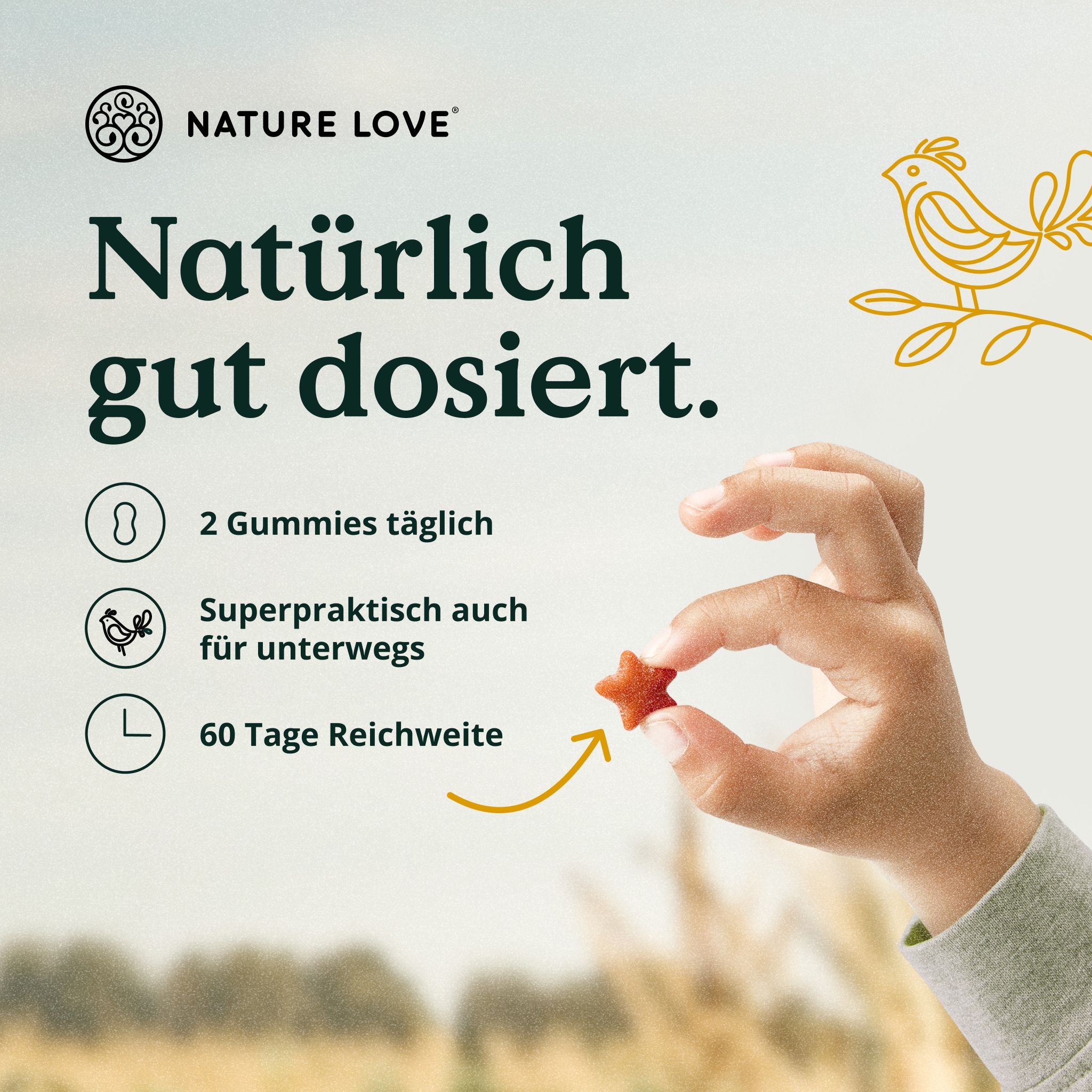 Kind hält einen roten Stern-Gummy. "Natürlich gut dosiert". 2 Gummies täglich, 60 Tage Reichweite.