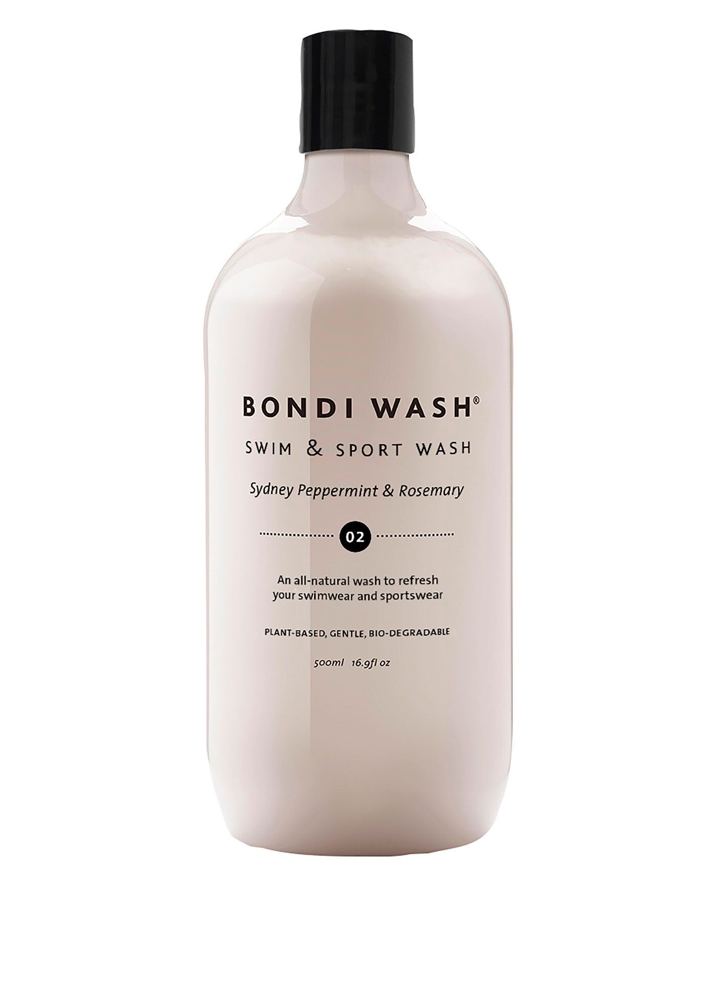 Flasche Bondi Wash Swim & Sport Wash. Weiß-rosa Flasche mit schwarzem Deckel. Text: Sydney Peppermint & Rosemary.