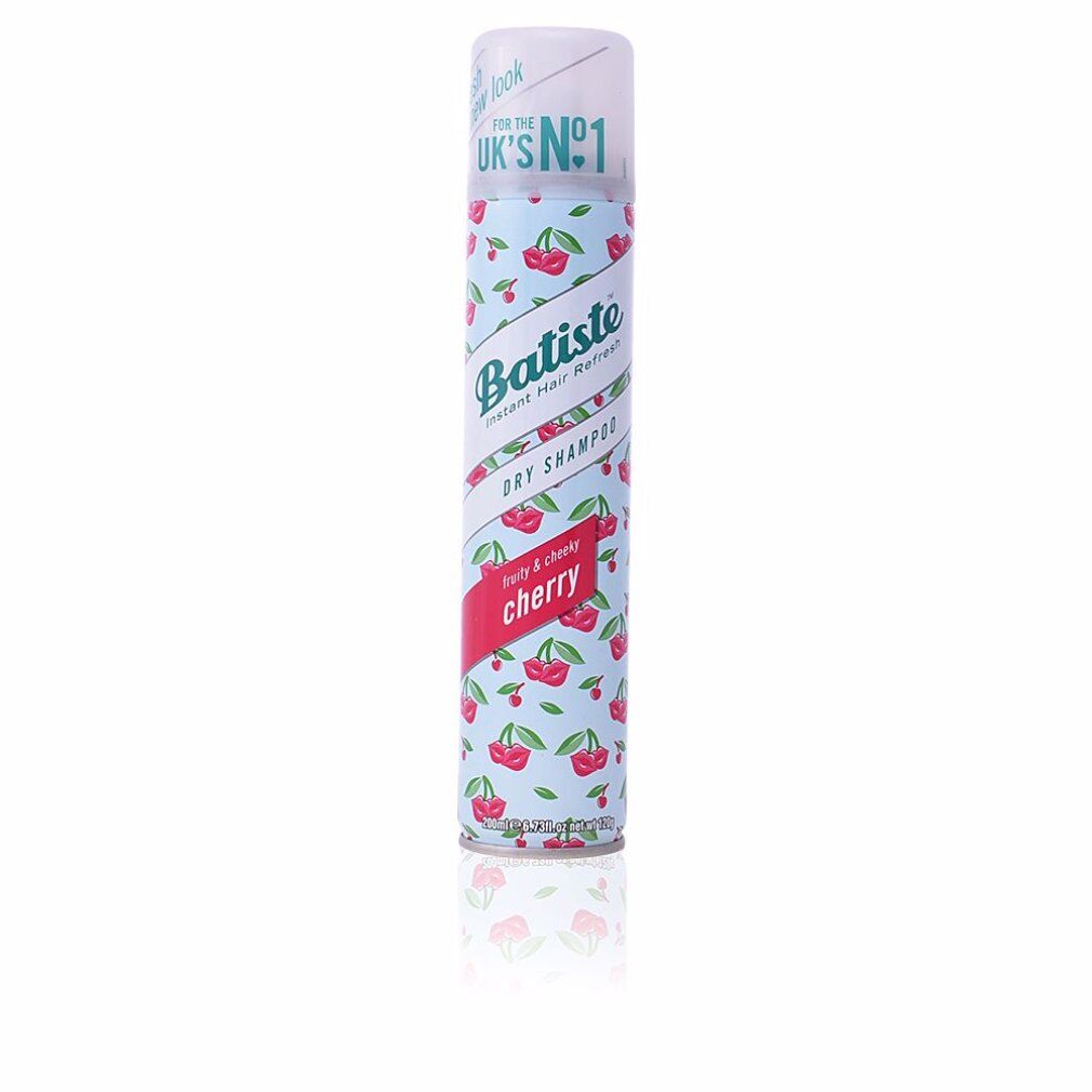 Trockenshampoo-Dose mit Kirschmuster. Aufschrift: Batiste, Dry Shampoo, Cherry. Mit rotem Etikett und Kirschabbildungen.