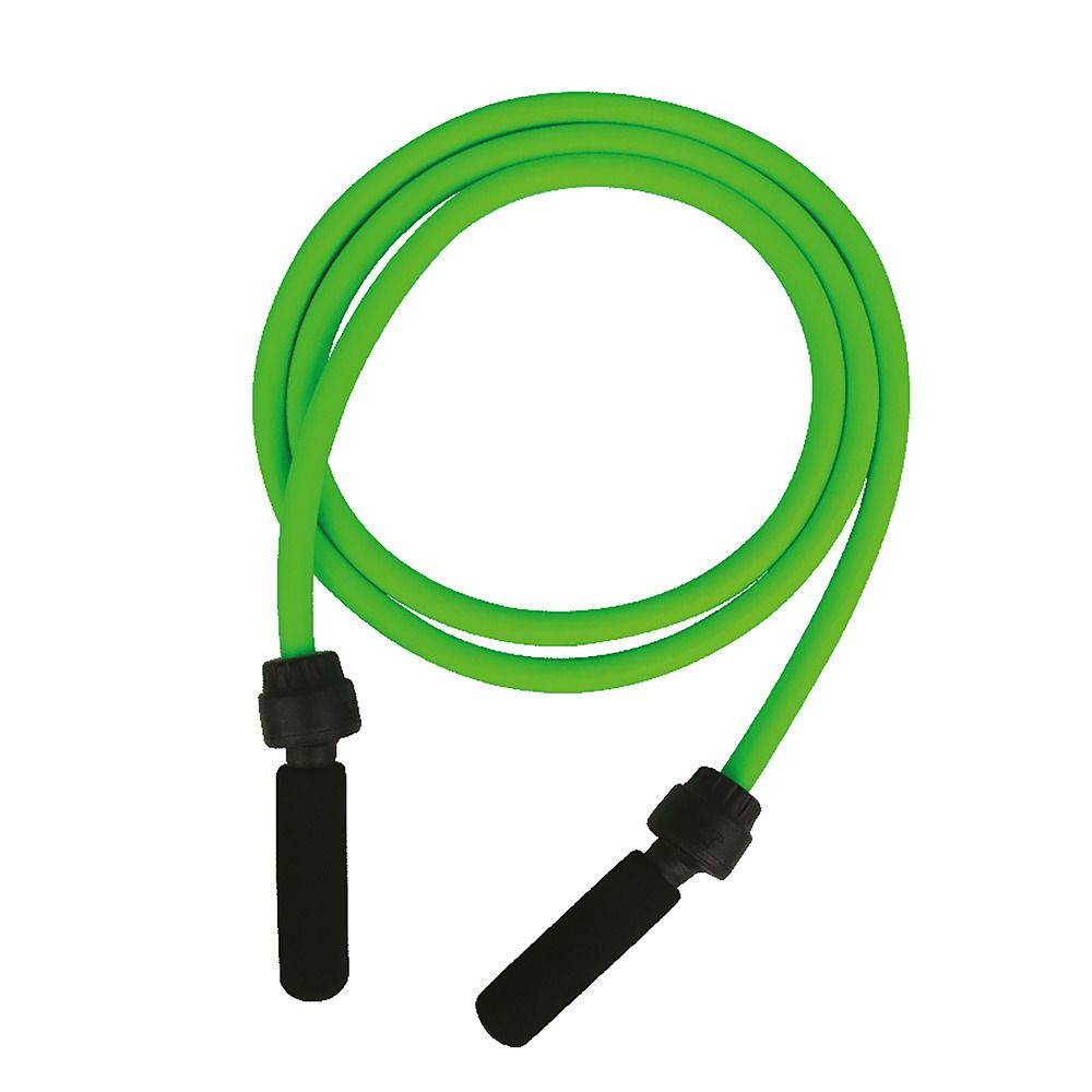 Grünes Springseil mit schwarzen Griffen. Schwarze Verbindungsstücke. Fitness-Produkt.